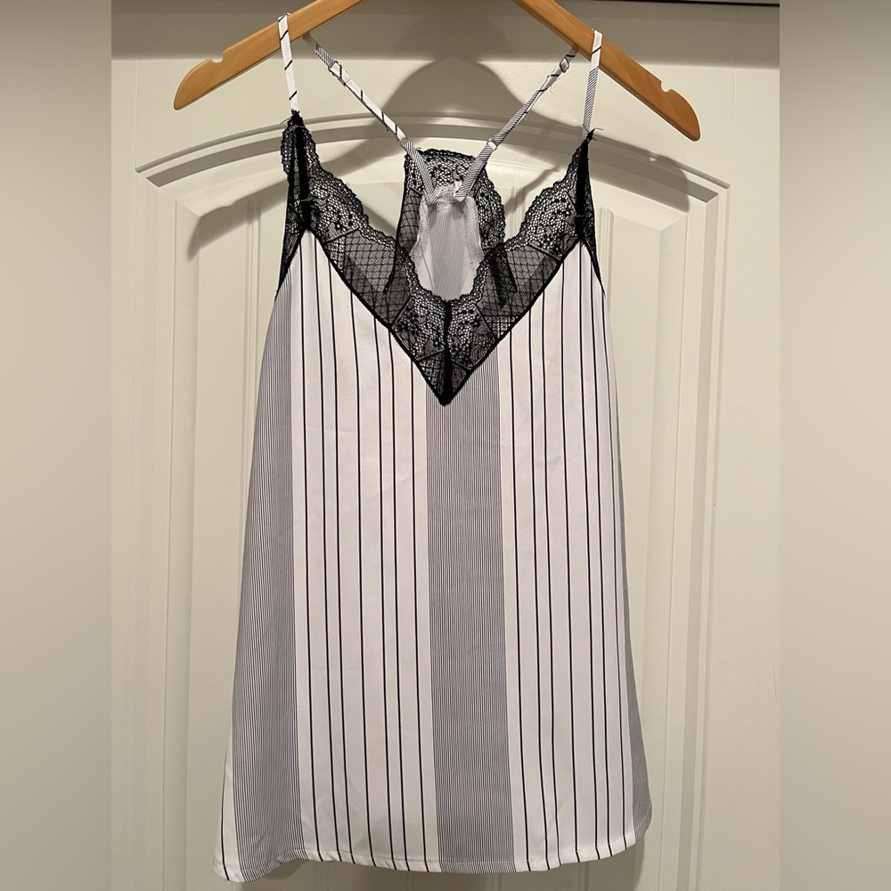 Ladies silky camisole. Size Large